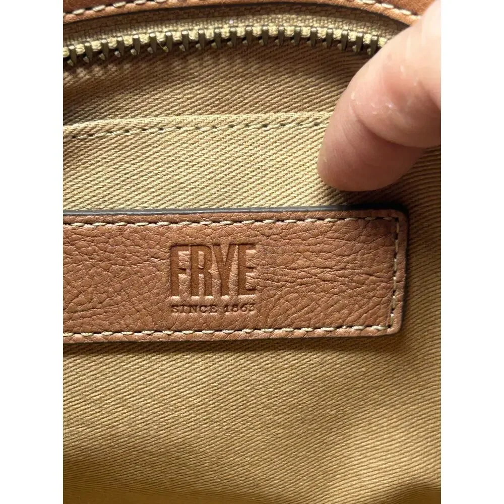 NWT Frye Lucy Leather Crossbody Clutch - Picture 4 of 6